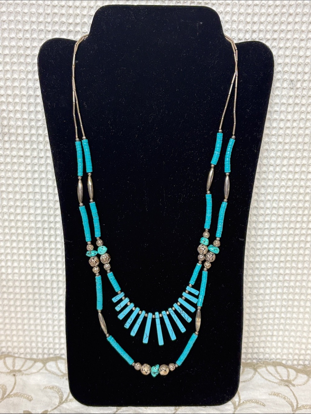 Liquid silver necklace